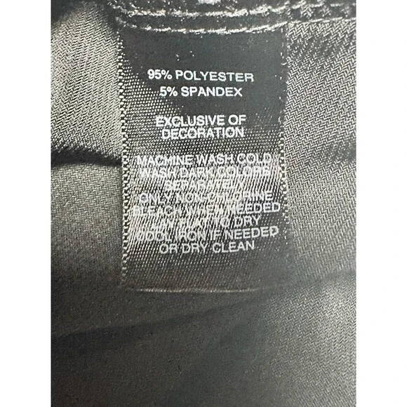 White House Black Market Womens Sz M Black White Floral Sleeveless Tiered Blouse - Picture 6 of 7